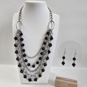 Silver Onyx Necklace and Earrings
